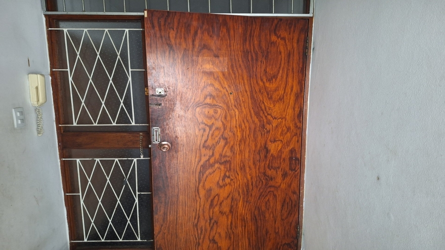 2 Bedroom Property for Sale in Port Elizabeth Central Eastern Cape